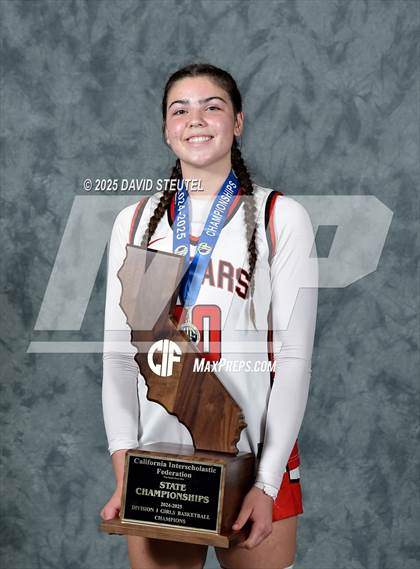 Thumbnail 3 in Carondelet (CIF State D1 Awards) photogallery.