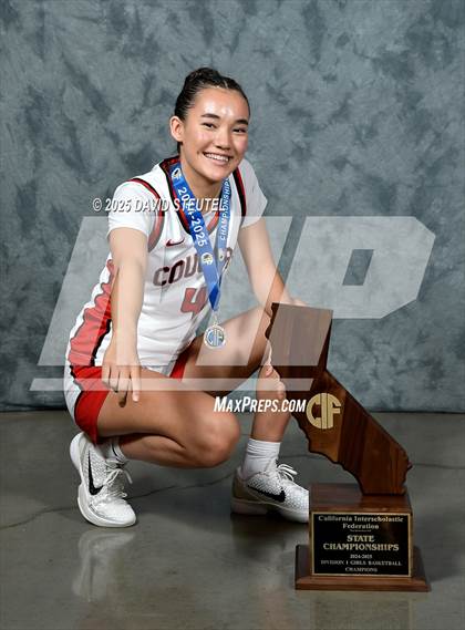 Thumbnail 2 in Carondelet (CIF State D1 Awards) photogallery.
