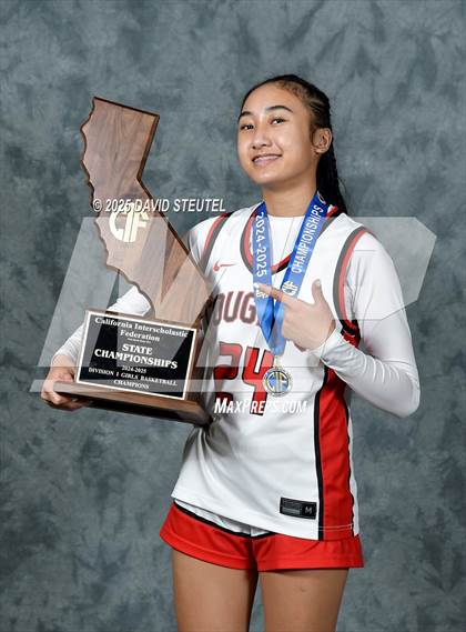 Thumbnail 3 in Carondelet (CIF State D1 Awards) photogallery.