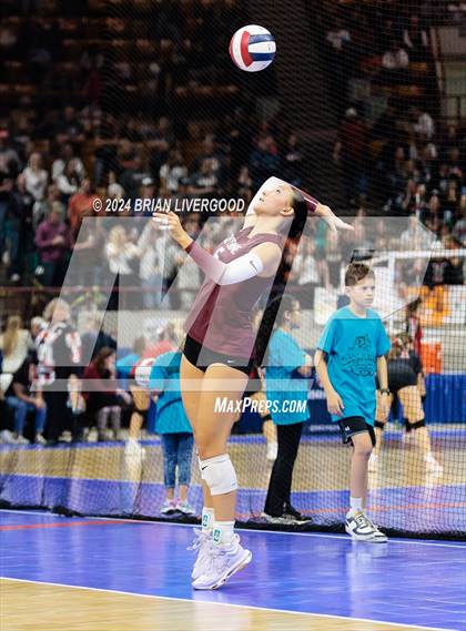 Thumbnail 2 in Cheyenne Mountain vs. Palmer Ridge (CHSAA 4A Round 1) photogallery.