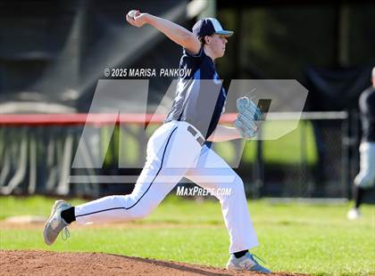Thumbnail 3 in Bishop Grimes vs Tully photogallery.