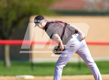 Thumbnail 3 in Bishop Grimes vs Tully photogallery.