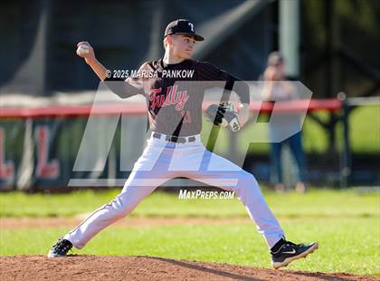 Thumbnail 2 in Bishop Grimes vs Tully photogallery.