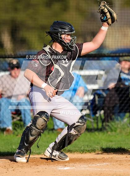 Thumbnail 3 in Bishop Grimes vs Tully photogallery.