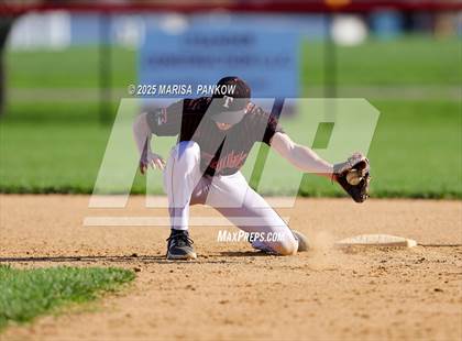 Thumbnail 2 in Bishop Grimes vs Tully photogallery.