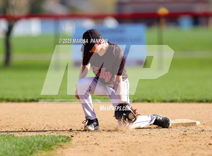 Thumbnail 1 in Bishop Grimes vs Tully photogallery.