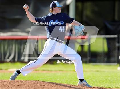 Thumbnail 1 in Bishop Grimes vs Tully photogallery.