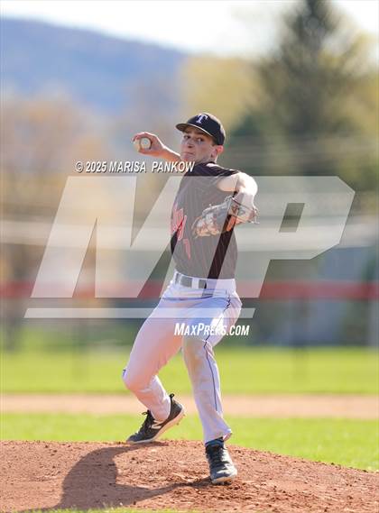 Thumbnail 3 in Bishop Grimes vs Tully photogallery.