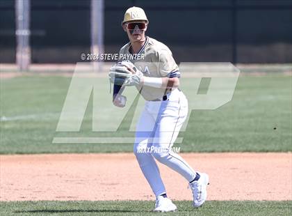Thumbnail 1 in Highland @ Mullen (Coach Bob National Invitational) photogallery.