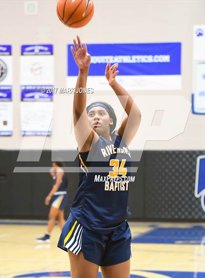 Thumbnail 3 in Riverdale Baptist vs. Riverdale (Nike Tournament of Champions) photogallery.