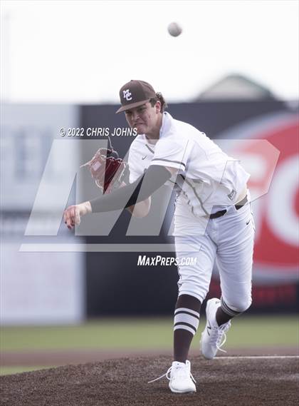 Thumbnail 1 in Freeburg vs Chicago Mt. Carmel (GCS Stadium) photogallery.