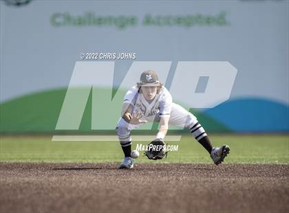Thumbnail 1 in Freeburg vs Chicago Mt. Carmel (GCS Stadium) photogallery.