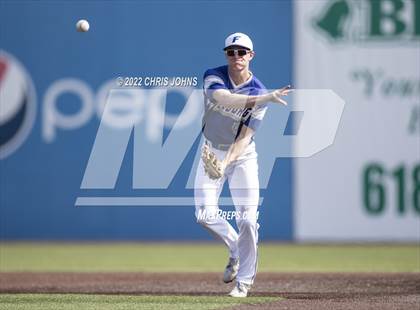 Thumbnail 1 in Freeburg vs Chicago Mt. Carmel (GCS Stadium) photogallery.
