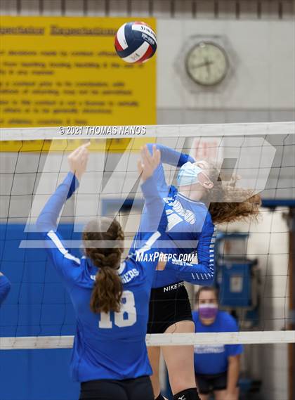 Thumbnail 3 in East Hampton @ Lyman Memorial photogallery.