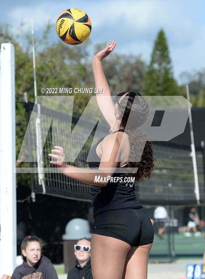 Thumbnail 3 in Ontario Christian @ JSerra Catholic photogallery.