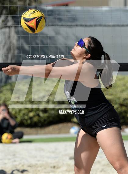 Thumbnail 2 in Ontario Christian @ JSerra Catholic photogallery.