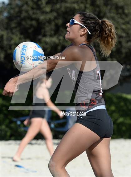 Thumbnail 2 in Ontario Christian @ JSerra Catholic photogallery.