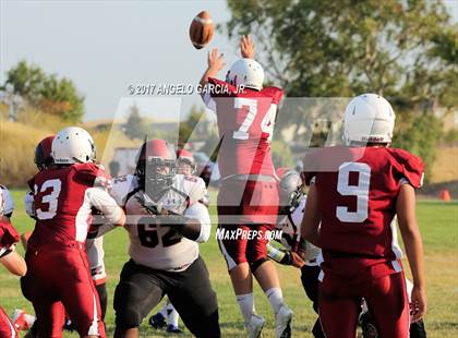 Thumbnail 3 in Valley Christian vs Rio Vista photogallery.