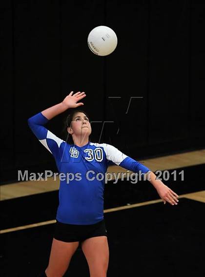 Thumbnail 1 in La Jolla Country Day vs. Presentation (Archbishop Mitty Invitational Tournament) photogallery.