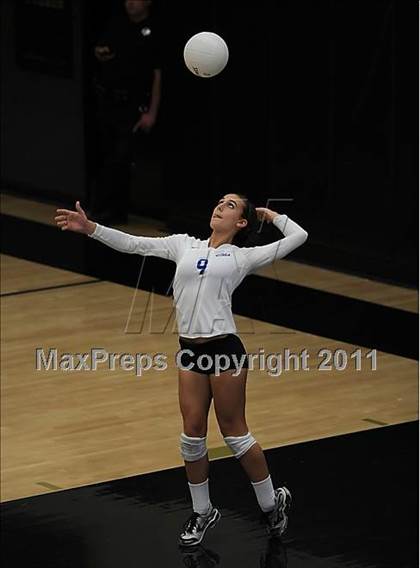 Thumbnail 2 in La Jolla Country Day vs. Presentation (Archbishop Mitty Invitational Tournament) photogallery.