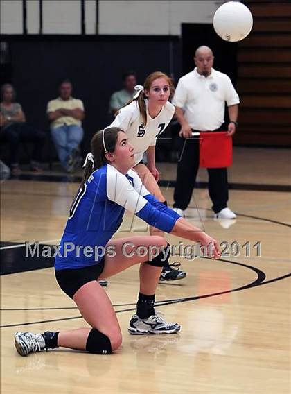 Thumbnail 2 in La Jolla Country Day vs. Presentation (Archbishop Mitty Invitational Tournament) photogallery.