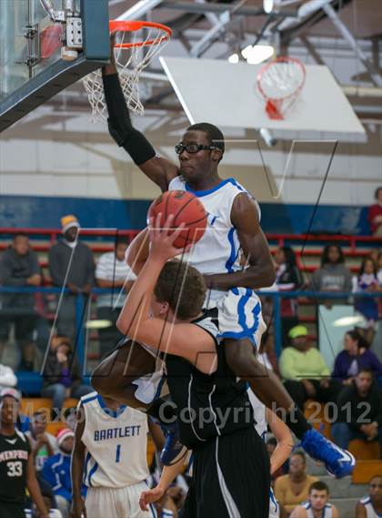 Thumbnail 3 in Fellowship of Christian Athletes @ Bartlett photogallery.