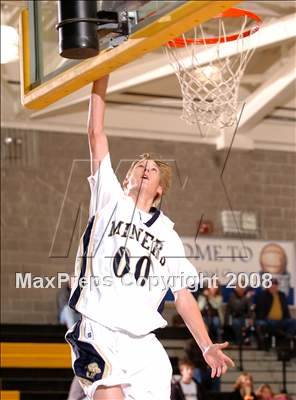 Thumbnail 1 in Placer vs. Nevada Union (The Common Good Classic) photogallery.