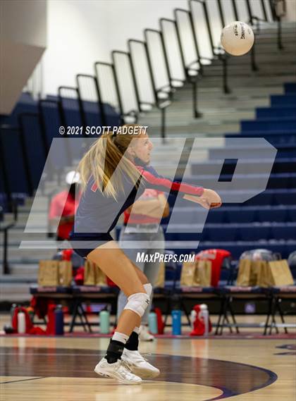 Thumbnail 1 in Vista Murrieta @ Great Oak photogallery.