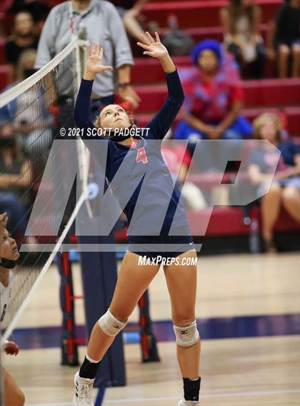 Thumbnail 2 in Vista Murrieta @ Great Oak photogallery.