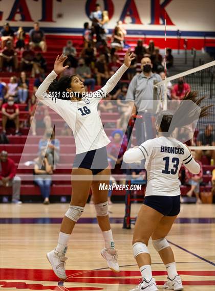 Thumbnail 3 in Vista Murrieta @ Great Oak photogallery.