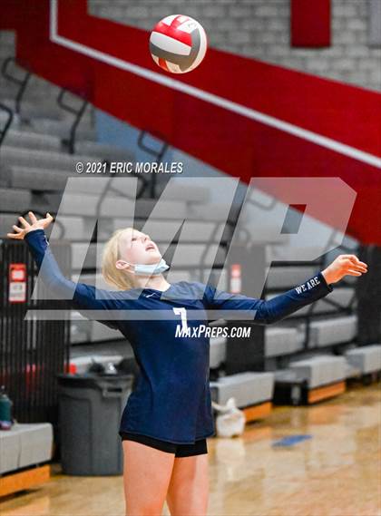Thumbnail 2 in San Dieguito Academy vs Otay Ranch (SUHI JV Tournament) photogallery.