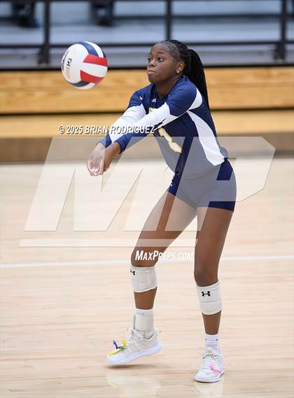 Thumbnail 3 in Pocahontas vs Wynne (AAA 4A East Regional Round 3) photogallery.