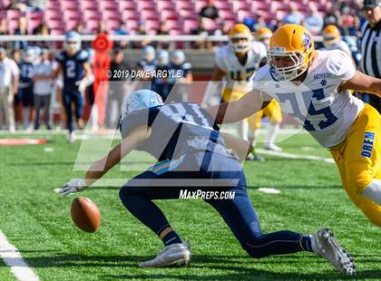 Thumbnail 2 in Salem Hills vs. Orem (UHSAA 5A Semifinal) photogallery.
