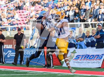 Thumbnail 3 in Salem Hills vs. Orem (UHSAA 5A Semifinal) photogallery.