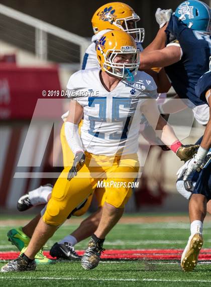 Thumbnail 1 in Salem Hills vs. Orem (UHSAA 5A Semifinal) photogallery.