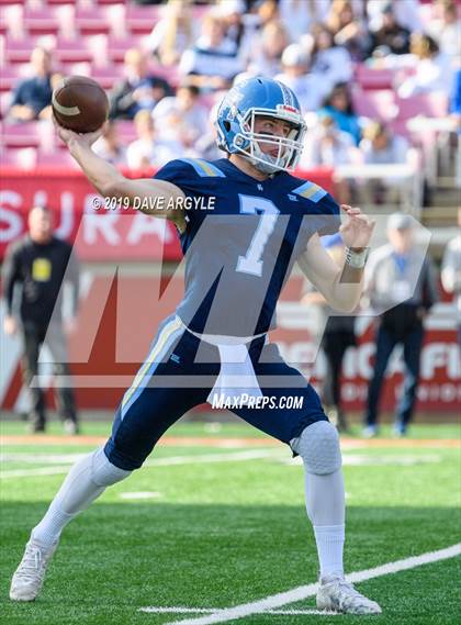 Thumbnail 2 in Salem Hills vs. Orem (UHSAA 5A Semifinal) photogallery.