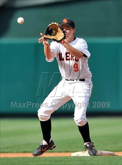 Thumbnail 1 in Huntington Beach vs. Crespi (CIF SS D2 Final) photogallery.