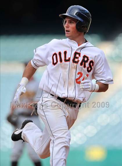 Thumbnail 2 in Huntington Beach vs. Crespi (CIF SS D2 Final) photogallery.