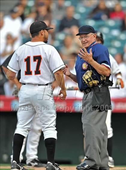 Thumbnail 1 in Huntington Beach vs. Crespi (CIF SS D2 Final) photogallery.