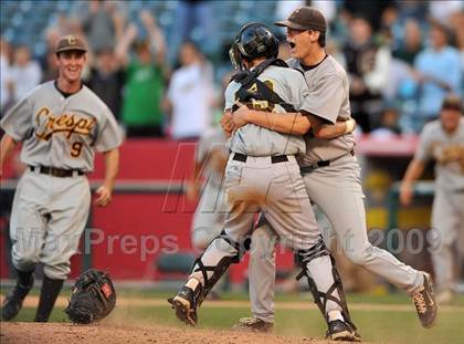 Thumbnail 2 in Huntington Beach vs. Crespi (CIF SS D2 Final) photogallery.