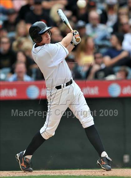 Thumbnail 2 in Huntington Beach vs. Crespi (CIF SS D2 Final) photogallery.