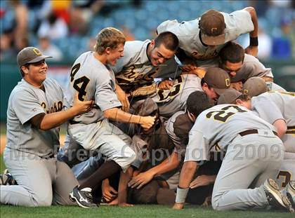 Thumbnail 2 in Huntington Beach vs. Crespi (CIF SS D2 Final) photogallery.