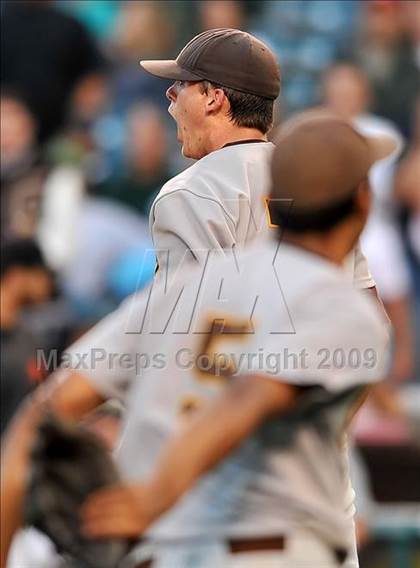Thumbnail 2 in Huntington Beach vs. Crespi (CIF SS D2 Final) photogallery.