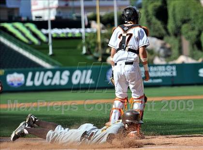 Thumbnail 3 in Huntington Beach vs. Crespi (CIF SS D2 Final) photogallery.