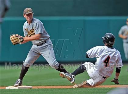 Thumbnail 2 in Huntington Beach vs. Crespi (CIF SS D2 Final) photogallery.