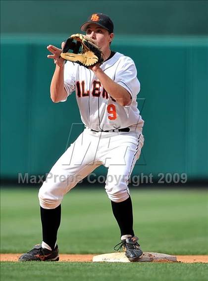 Thumbnail 3 in Huntington Beach vs. Crespi (CIF SS D2 Final) photogallery.