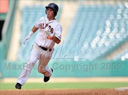 Thumbnail 3 in Huntington Beach vs. Crespi (CIF SS D2 Final) photogallery.