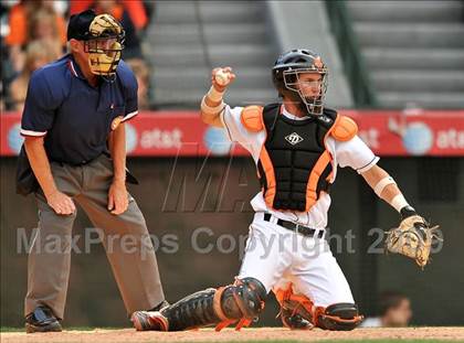 Thumbnail 1 in Huntington Beach vs. Crespi (CIF SS D2 Final) photogallery.