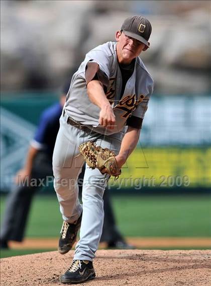 Thumbnail 2 in Huntington Beach vs. Crespi (CIF SS D2 Final) photogallery.