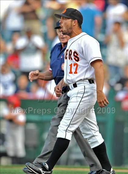 Thumbnail 2 in Huntington Beach vs. Crespi (CIF SS D2 Final) photogallery.